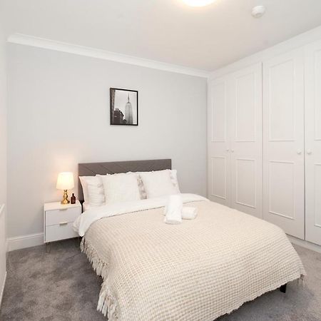 Excellent, Three Bedroom North London Apartment With Free Parking Eksteriør bilde