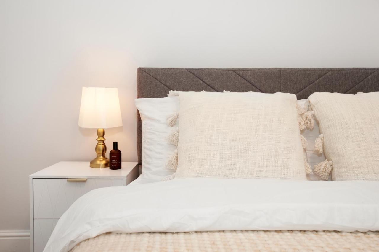 Excellent, Three Bedroom North London Apartment With Free Parking Eksteriør bilde