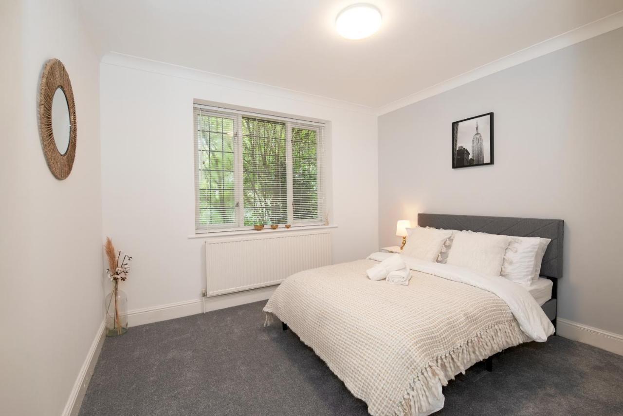 Excellent, Three Bedroom North London Apartment With Free Parking Eksteriør bilde